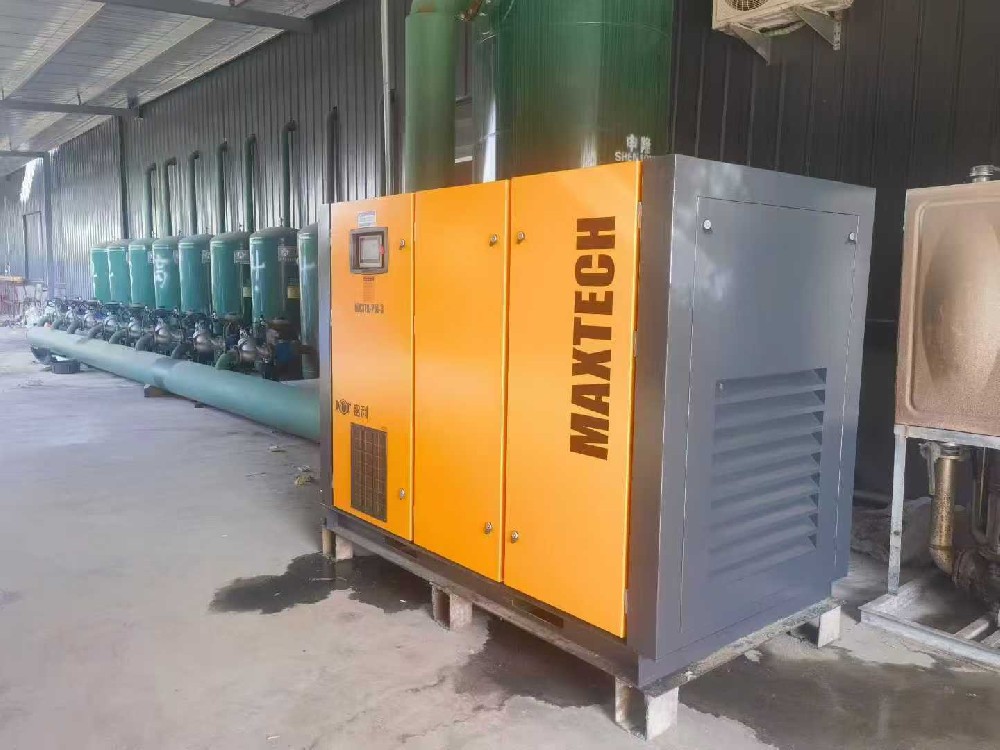 玻璃厂生产线上的 “稳劲动力”